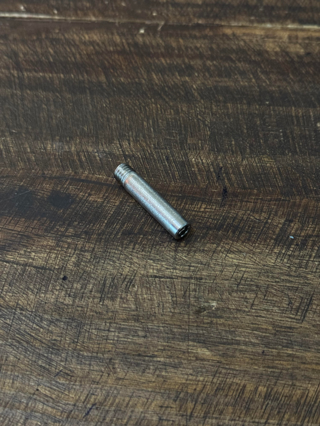 Mast Link Pivot Screw - MD180 Kick-Up