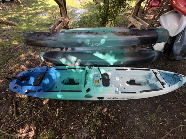 Like New, Old Town Ocean Kayak, Malibu PedalT, Horizon Blue(Bundle)