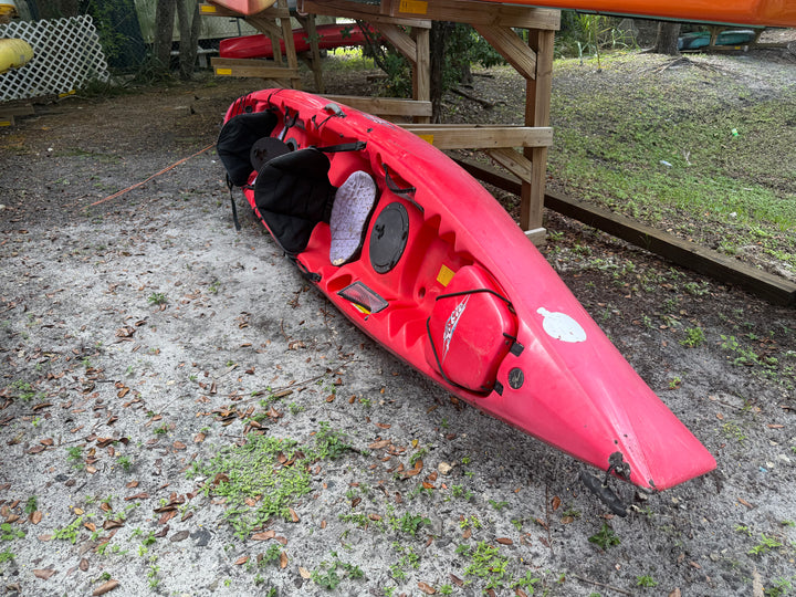 Red Hobie Odyssey (Tandem)