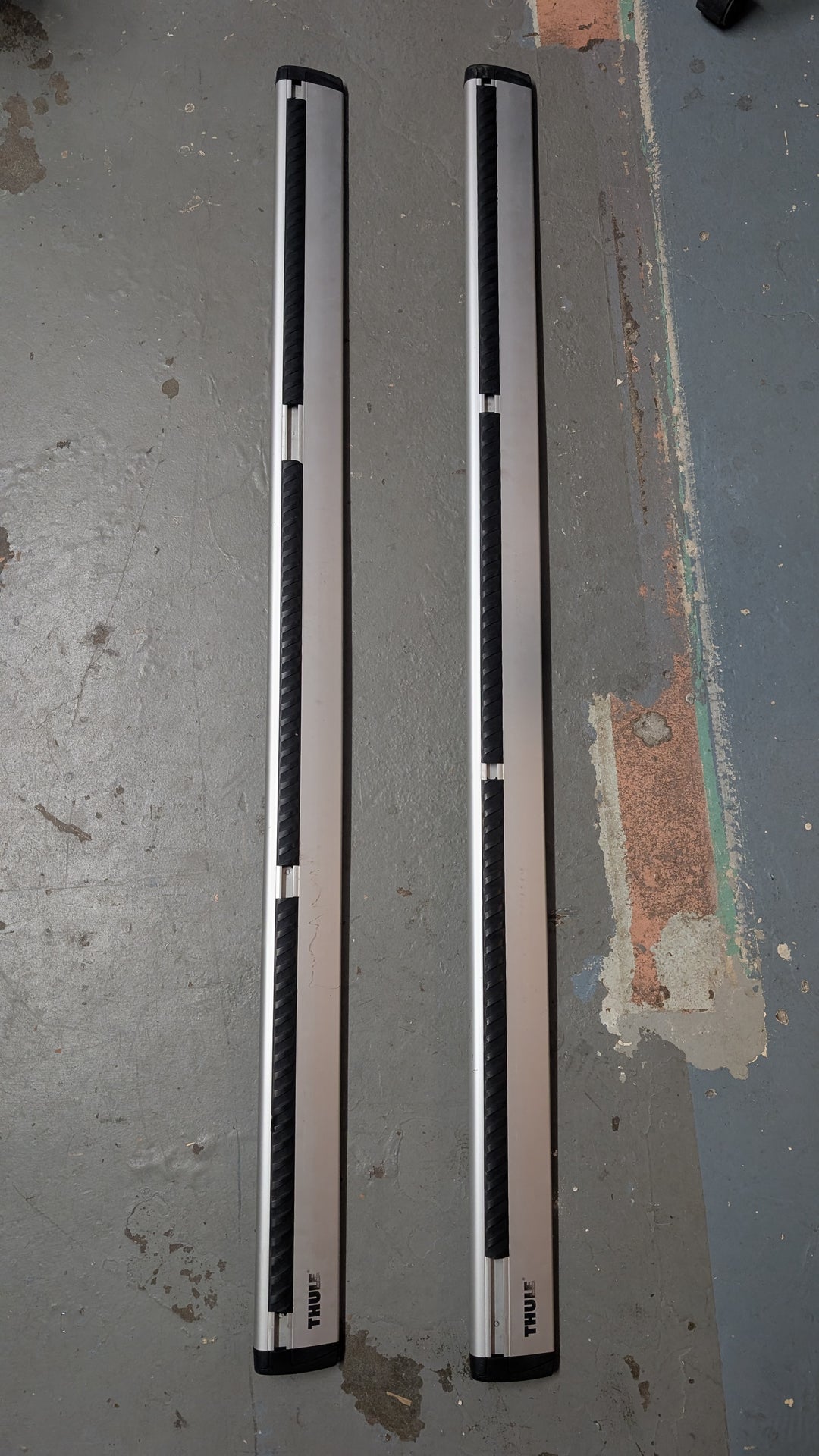 Used Thule Wing Bar Evo 42"